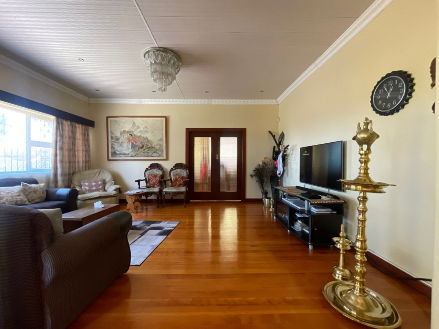 5 Bedroom Property for Sale in Baysville Eastern Cape